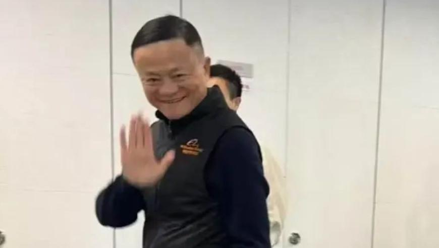 雄安集团大规模招聘数万人?,香港王中王4949澳门今晚上开奖,最新热门解答落实_公测版V14.13
