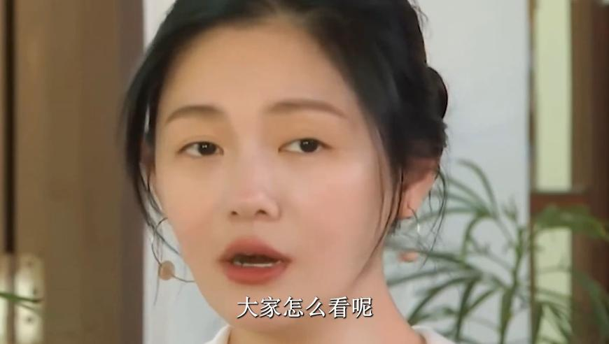 长沙一对夫妻把妇女节过成情人节,澳彩图库资料图片2025最新版,作答解释落实的民间信仰_内测版V9.98